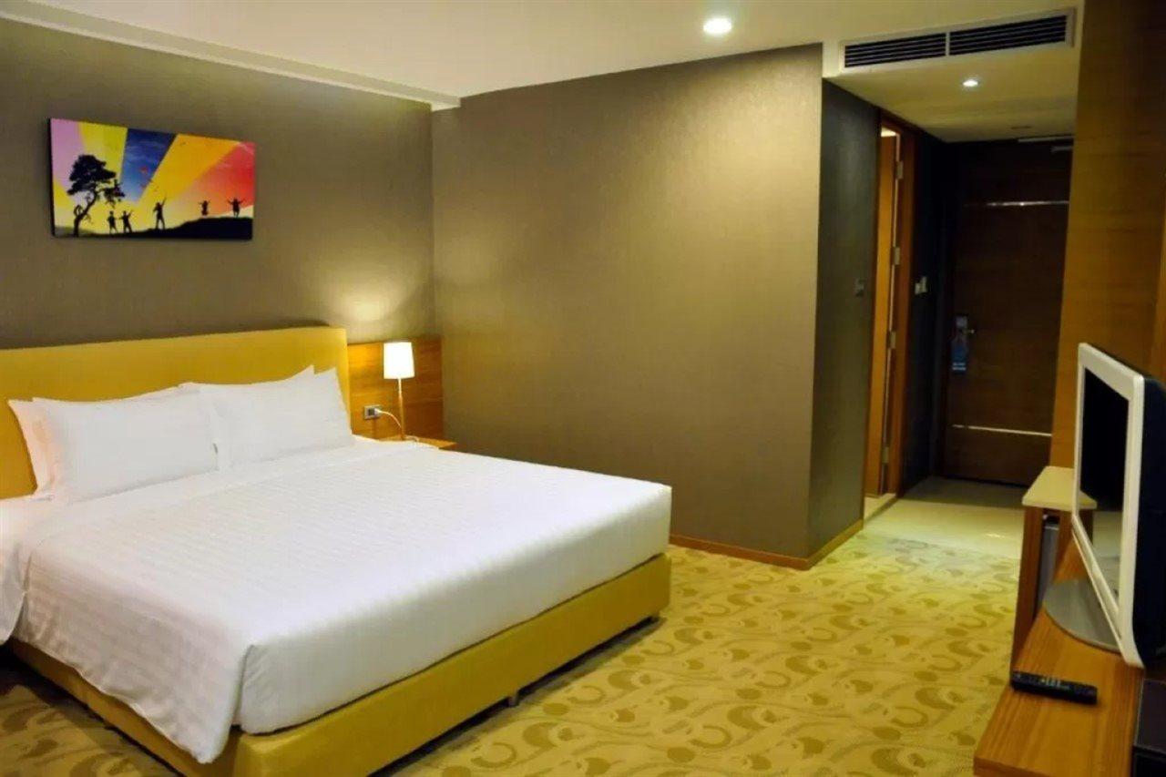 The Moonite Boutique Hotel Bangkok Ngoại thất bức ảnh