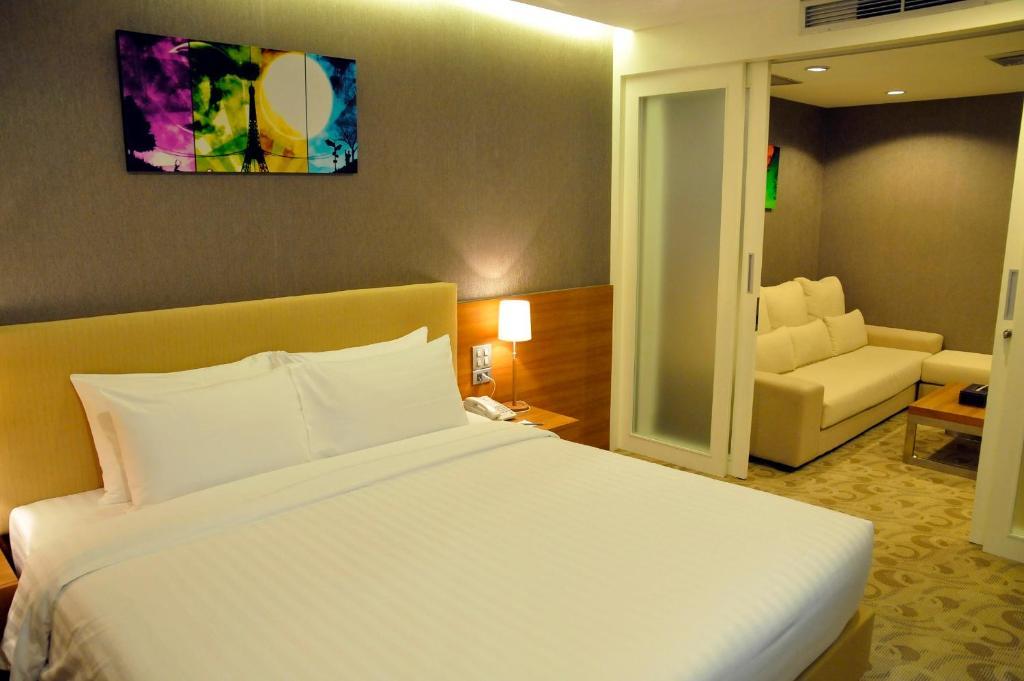 The Moonite Boutique Hotel Bangkok Ngoại thất bức ảnh