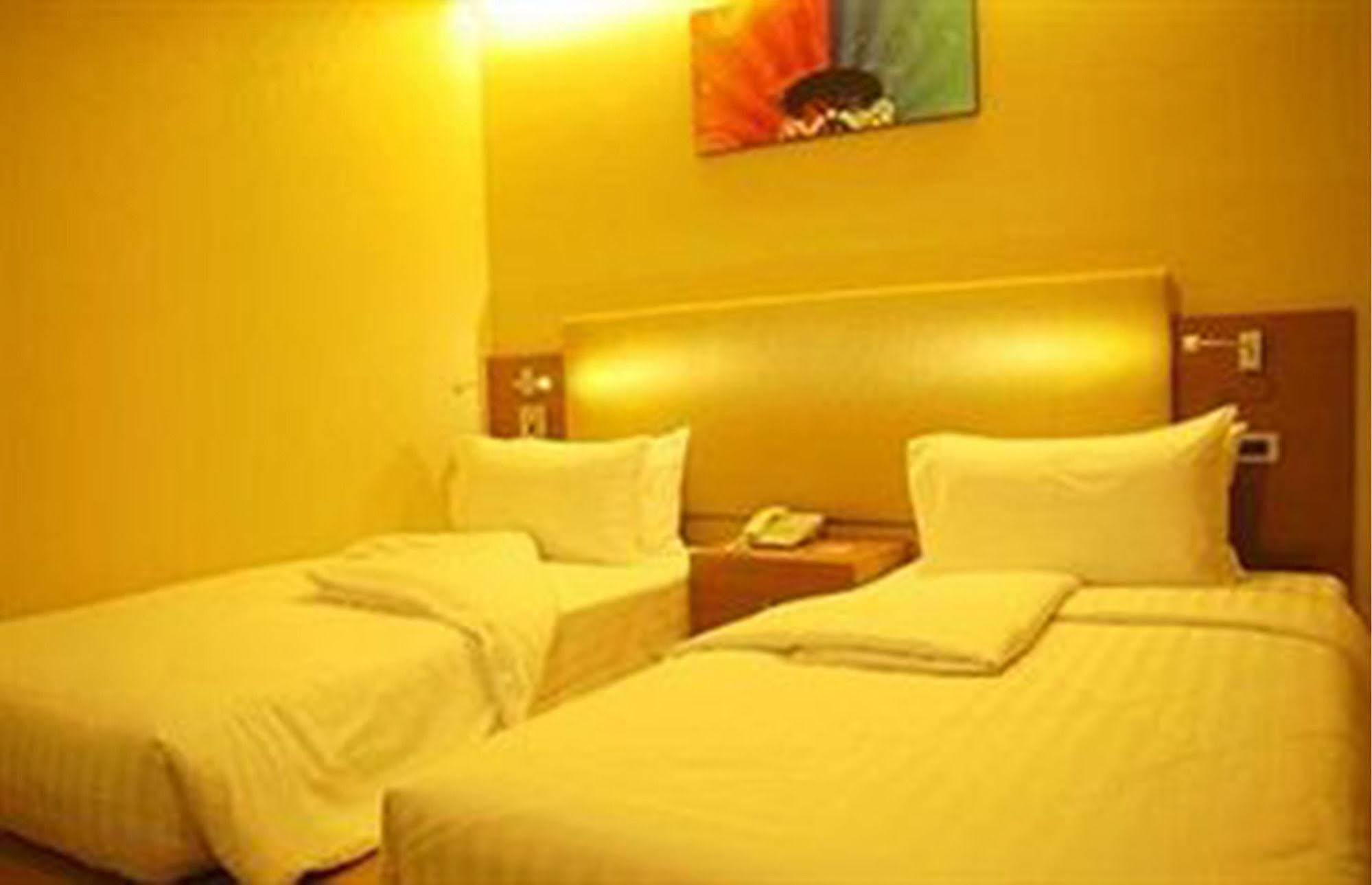 The Moonite Boutique Hotel Bangkok Ngoại thất bức ảnh